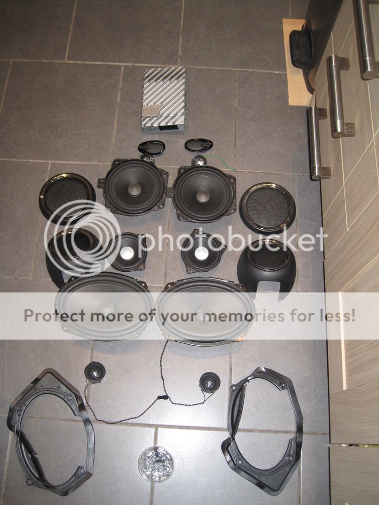 R56 Harman Kardon Full Setup Including amp + 10 speakers!